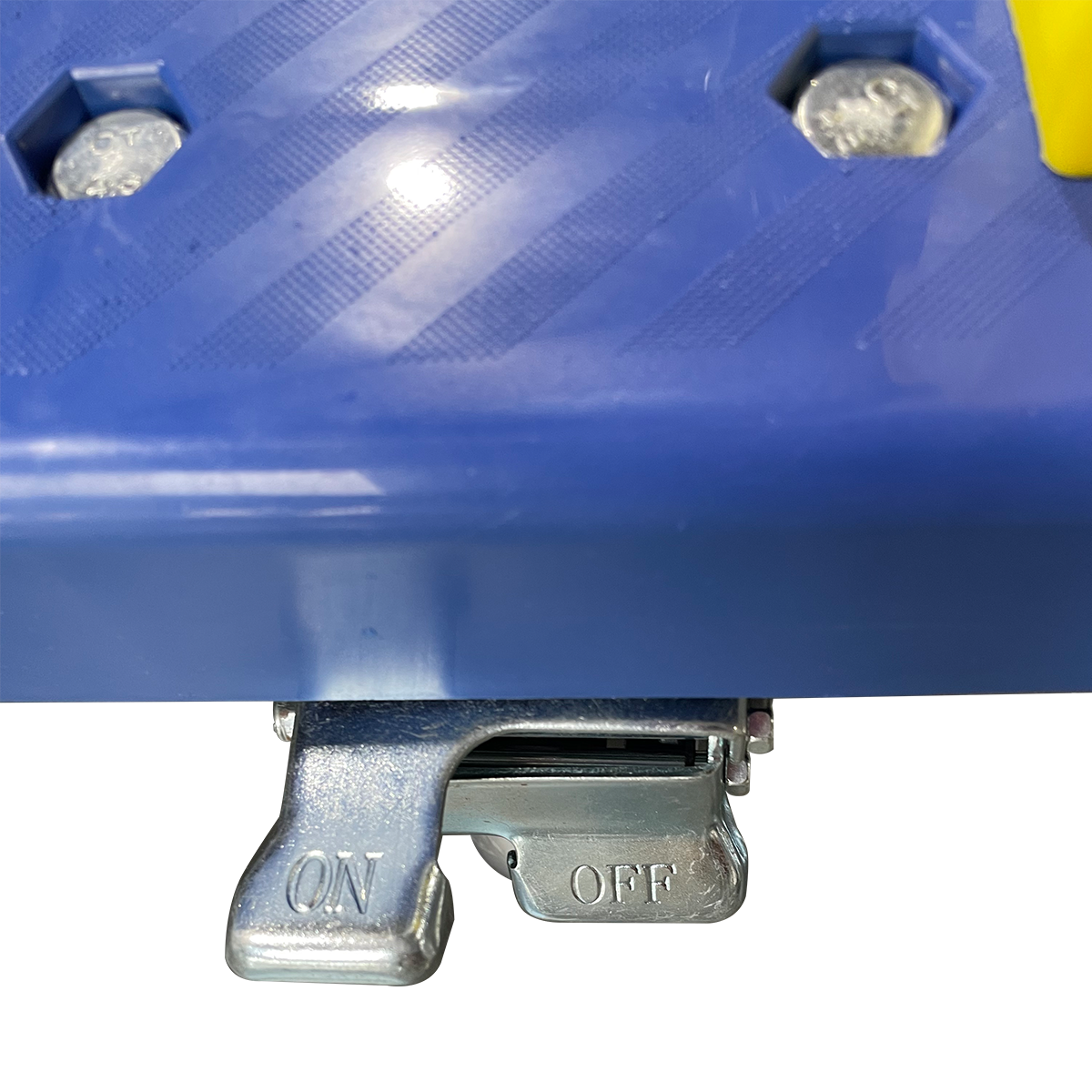 รถเข็นพื้นพลาสติก COMBI WARE แบบพับด้ามจับได้ ล้อสามารถล็อคได้ รับน้ำหนักสูงสุดได้ถึง 400 kg. สีน้ำเงิน